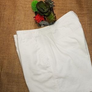 Bandolino linen shorts